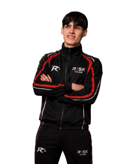 -Fero в форме R1SK TEAM