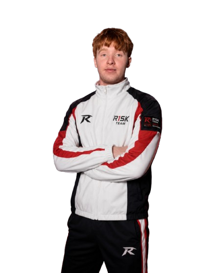 wKurdz в форме R1SK TEAM